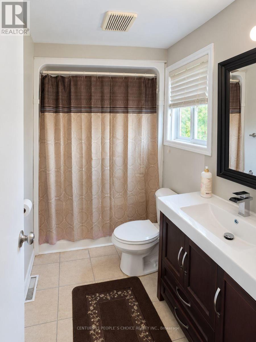 B - 620 Settlersfield Court, Waterloo, Ontario  N2T 2K7 - Photo 30 - X13741966
