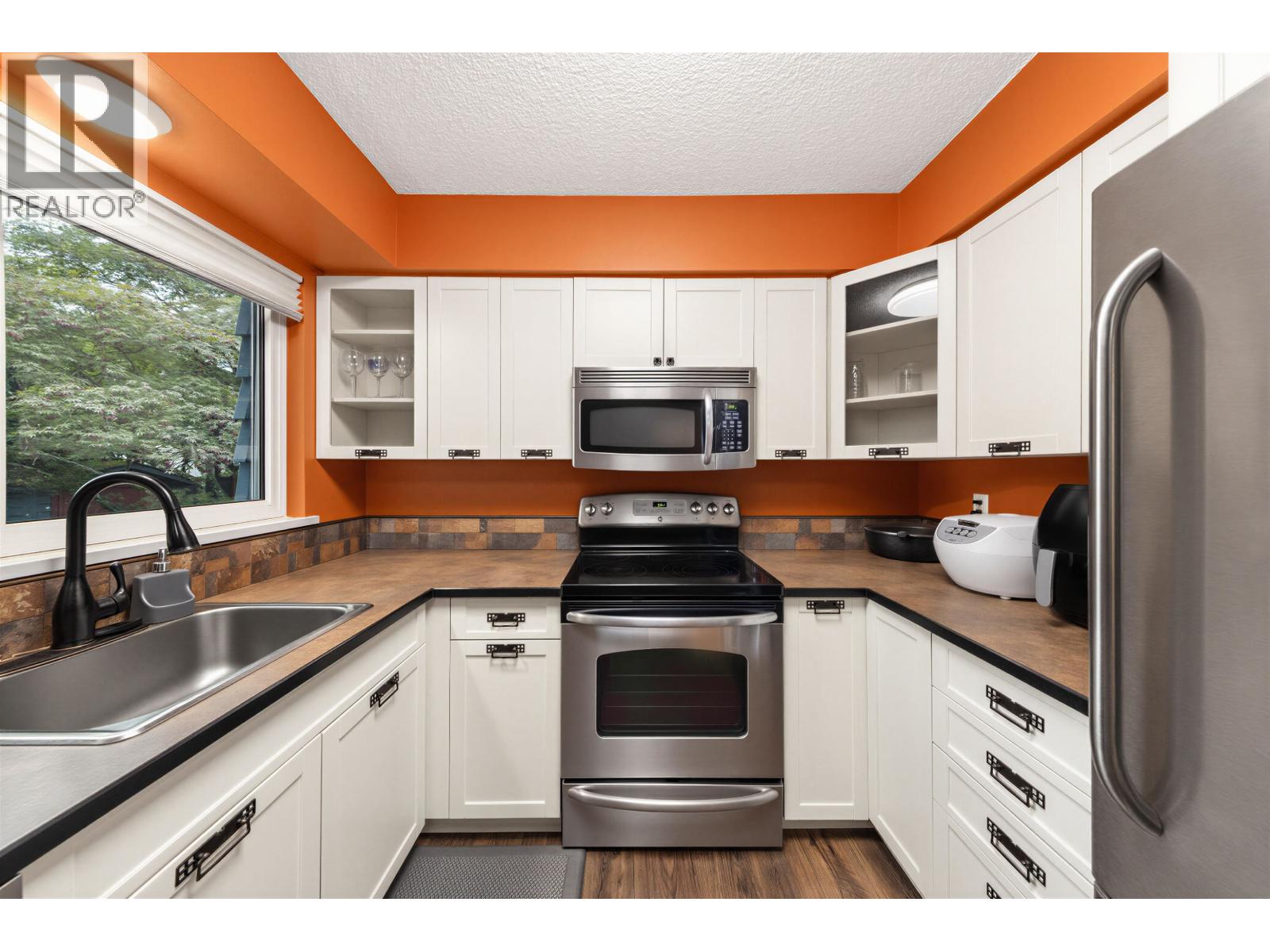 1650 Connaught Drive, Port Coquitlam, British Columbia  V3C 4G8 - Photo 10 - R3161772