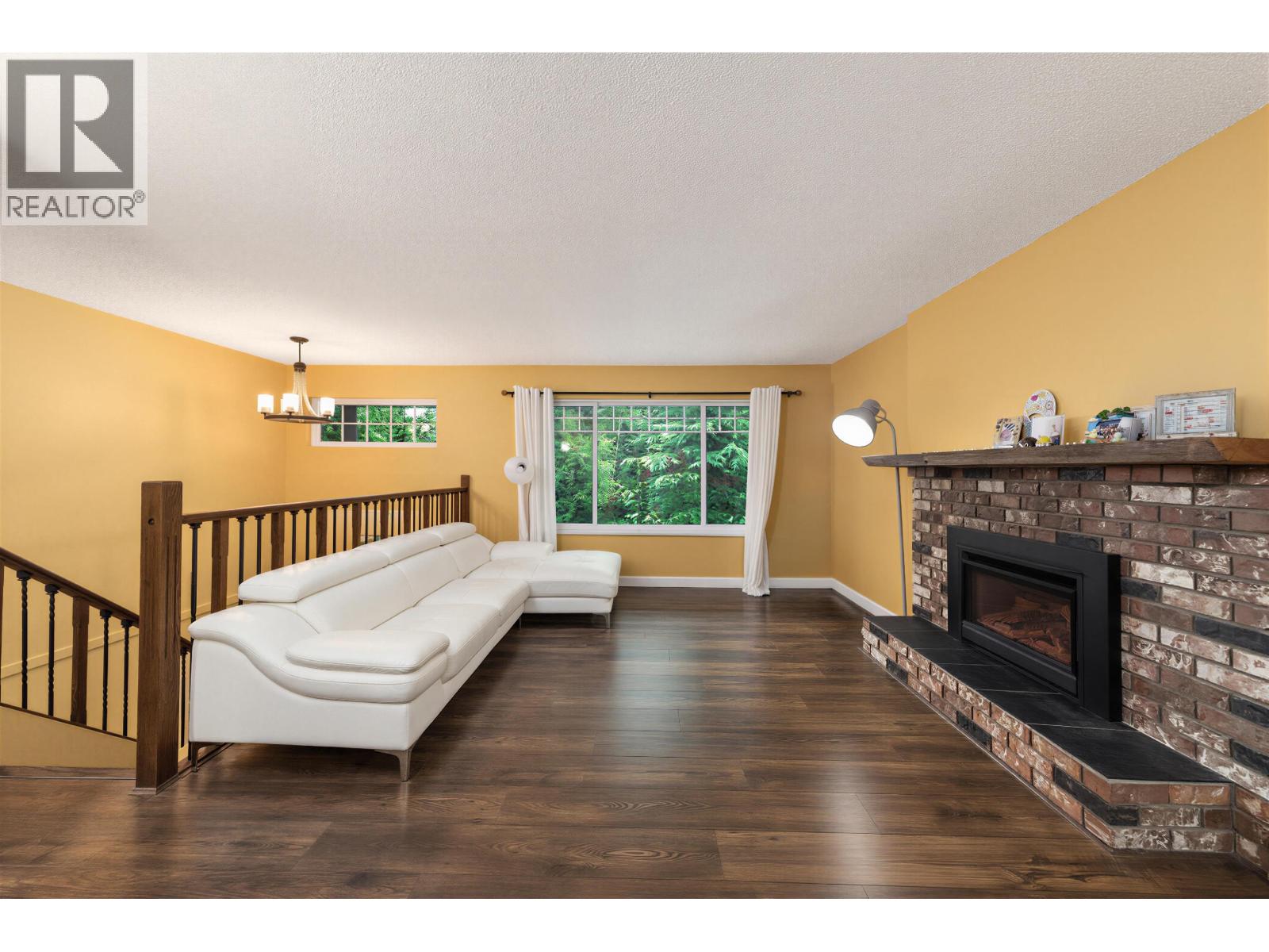1650 Connaught Drive, Port Coquitlam, British Columbia  V3C 4G8 - Photo 5 - R3161772