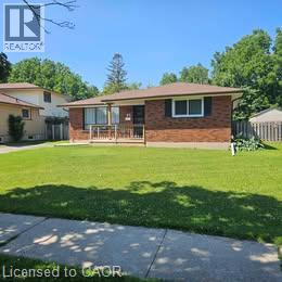 65 WINDING Way, Brantford, Ontario