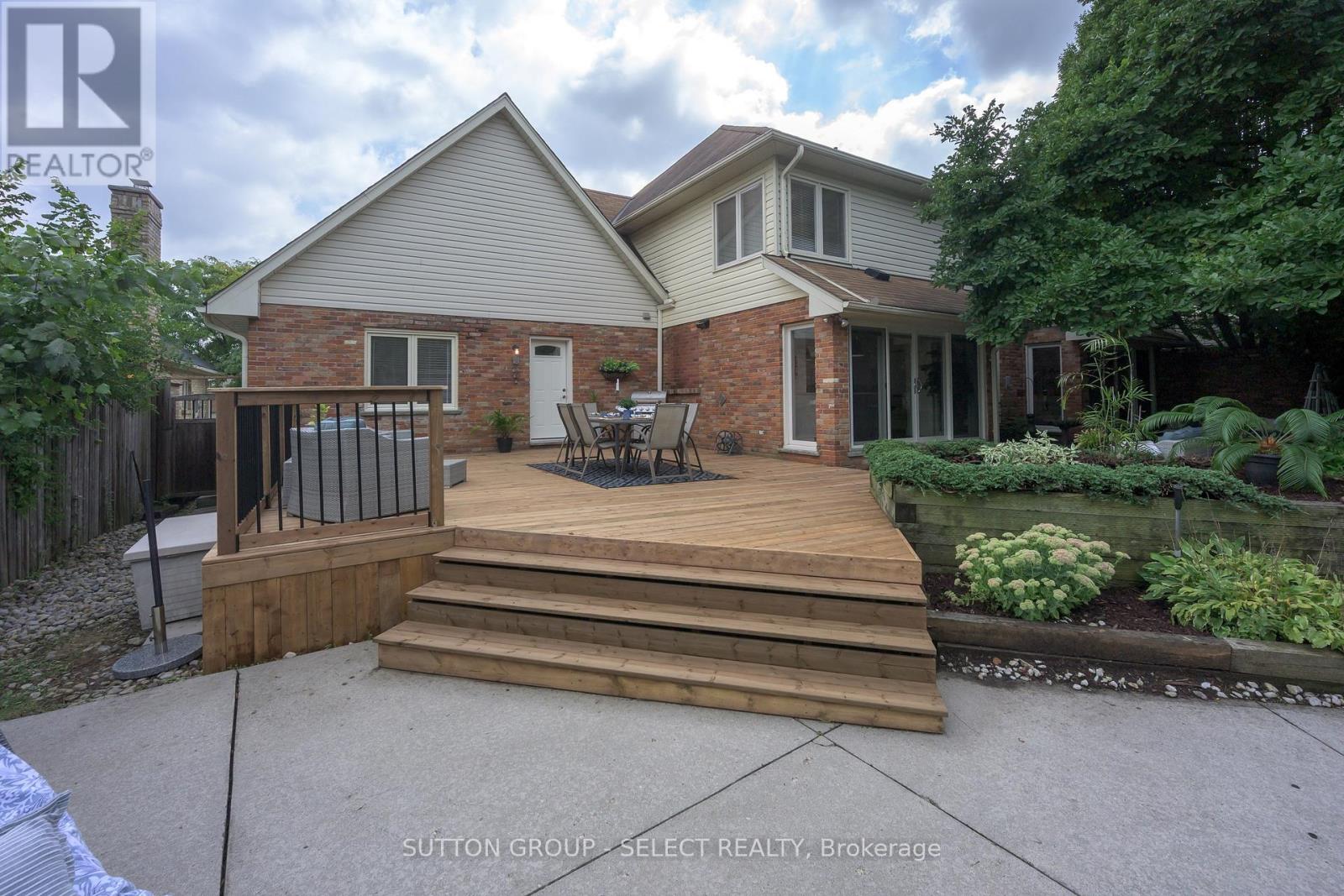 1316 Corley Drive N, London North, Ontario  N6G 4K5 - Photo 38 - X13748064