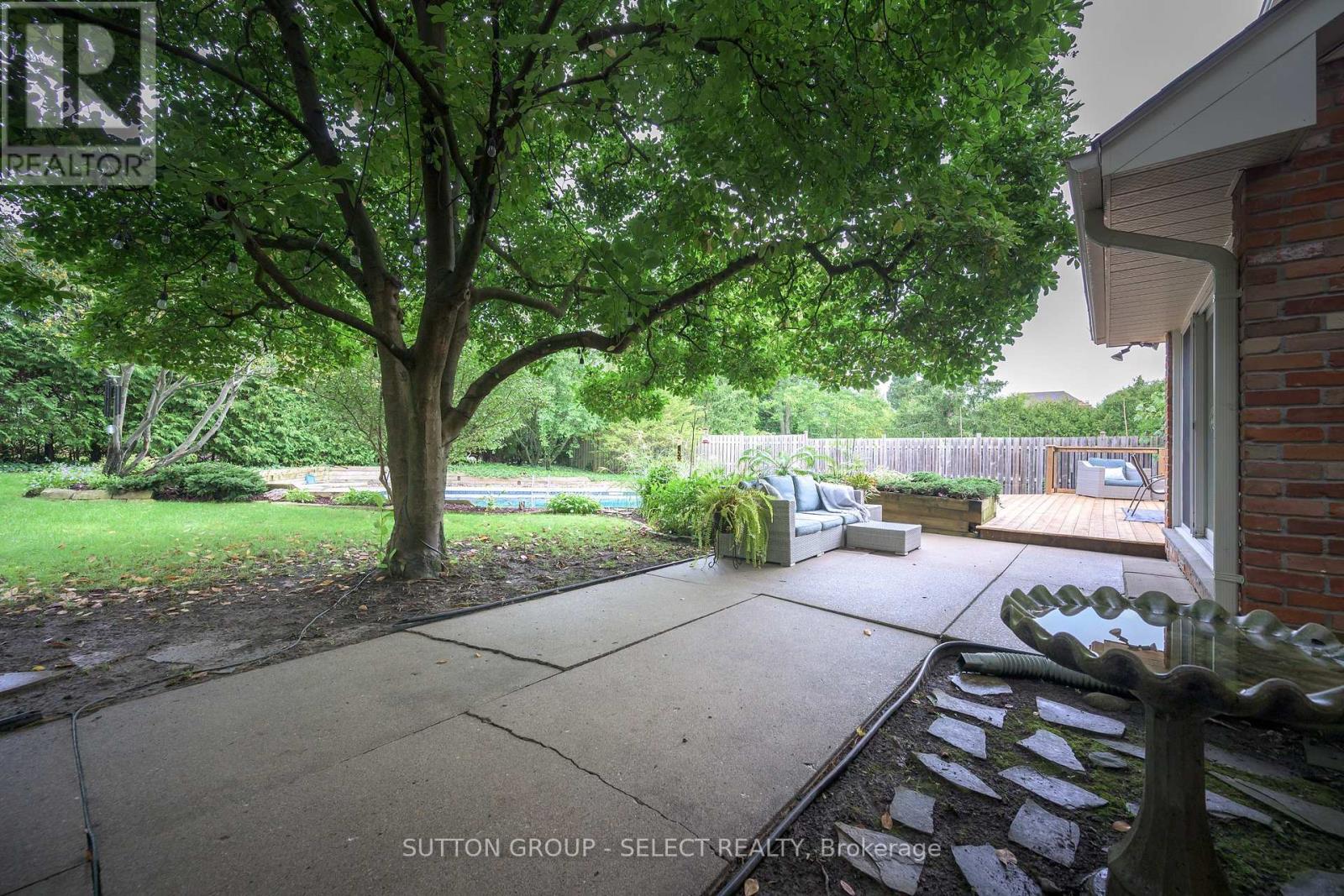 1316 Corley Drive N, London North, Ontario  N6G 4K5 - Photo 42 - X13748064