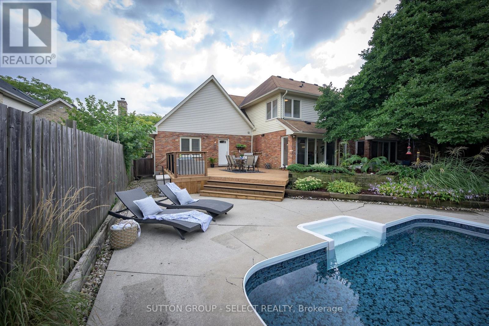 1316 Corley Drive N, London North, Ontario  N6G 4K5 - Photo 45 - X13748064