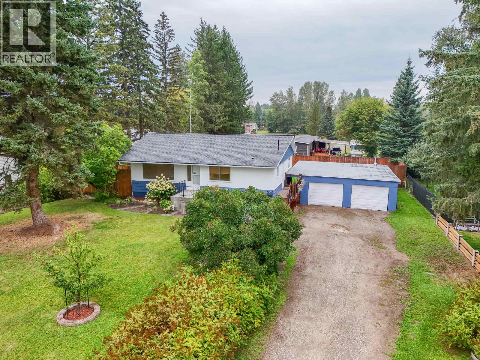 1802 Poplar Avenue, Red Bluff / Dragon Lake, British Columbia  V2J 3Z5 - Photo 1 - R3161831
