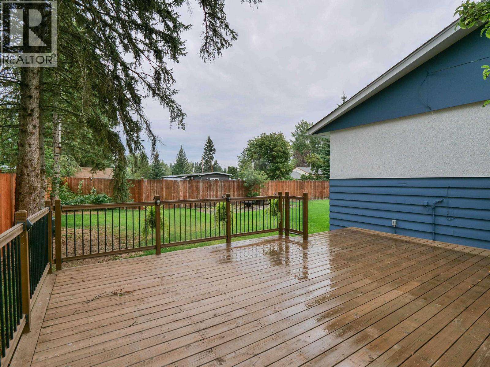 1802 Poplar Avenue, Red Bluff / Dragon Lake, British Columbia  V2J 3Z5 - Photo 39 - R3161831