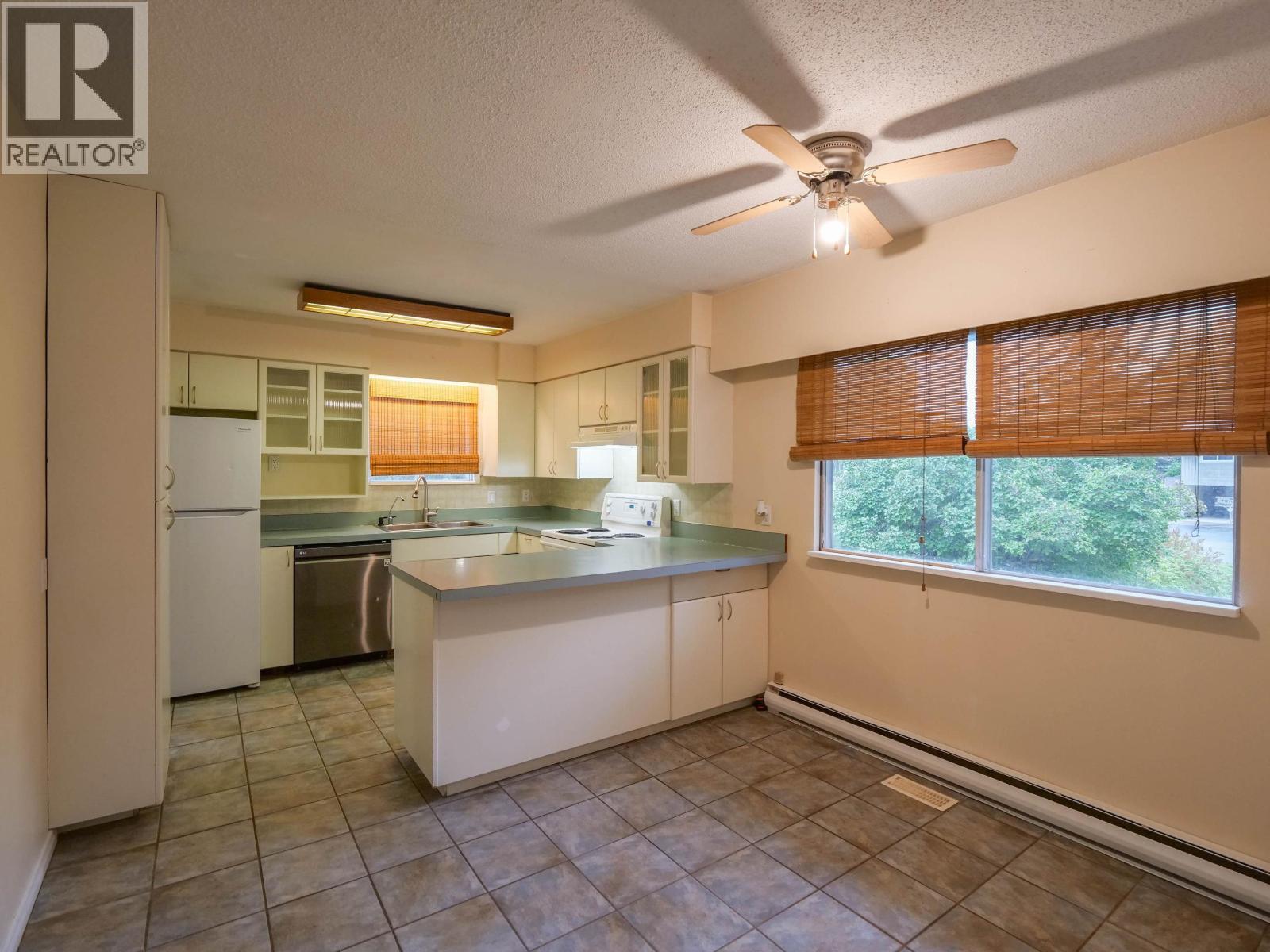1802 Poplar Avenue, Red Bluff / Dragon Lake, British Columbia  V2J 3Z5 - Photo 6 - R3161831