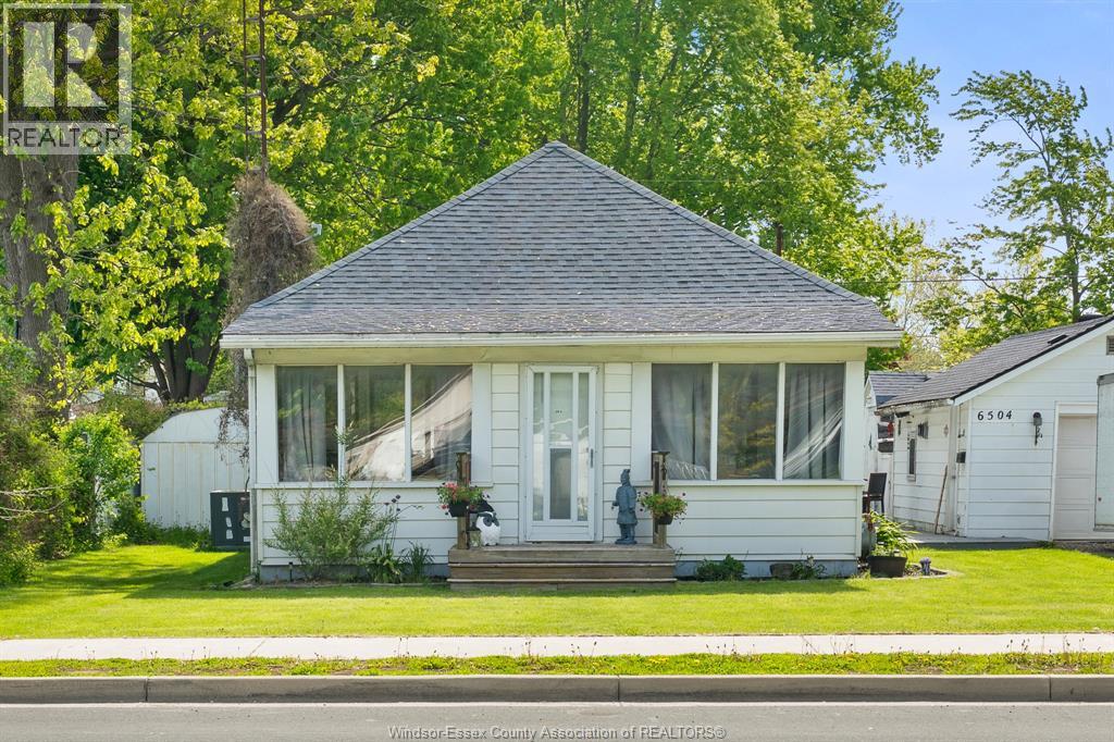 6504 Main Street, Lakeshore, Ontario