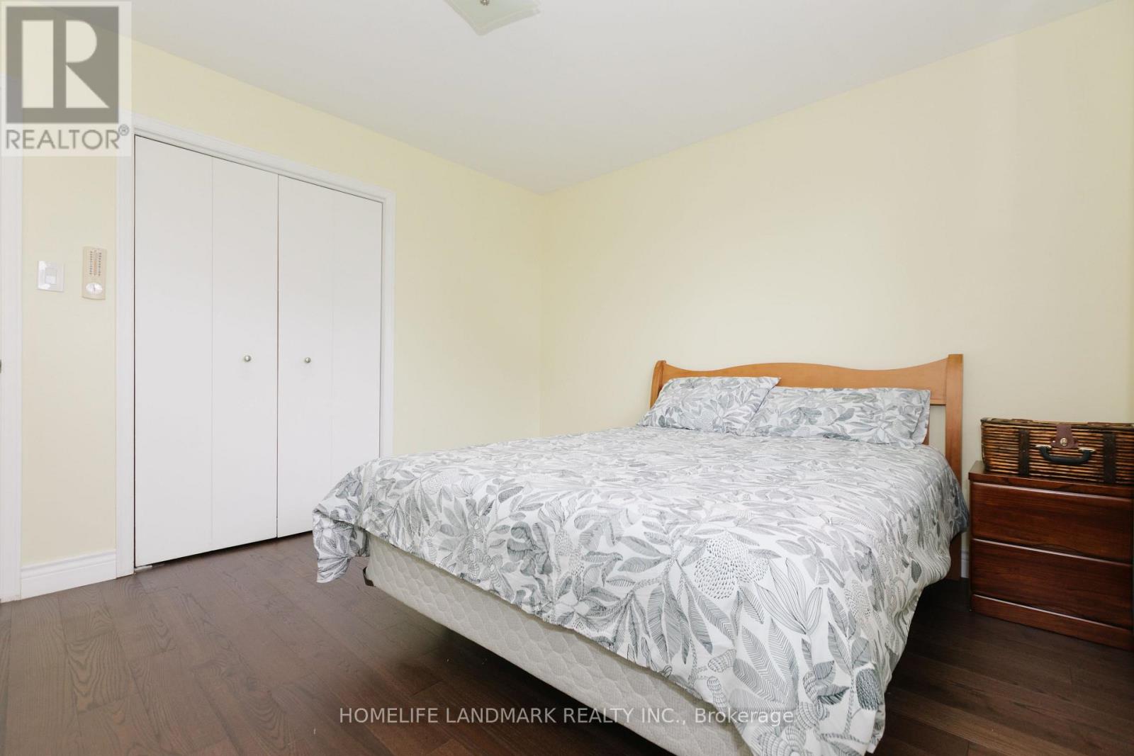 2419 Cashmere Avenue, Mississauga, Ontario  L5B 2M7 - Photo 10 - W13748060