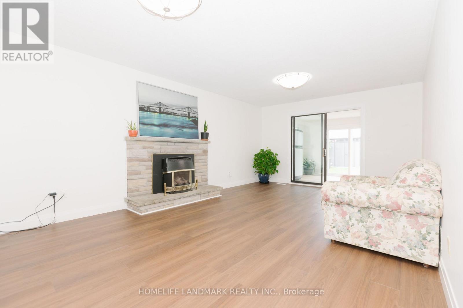 2419 Cashmere Avenue, Mississauga, Ontario  L5B 2M7 - Photo 16 - W13748060