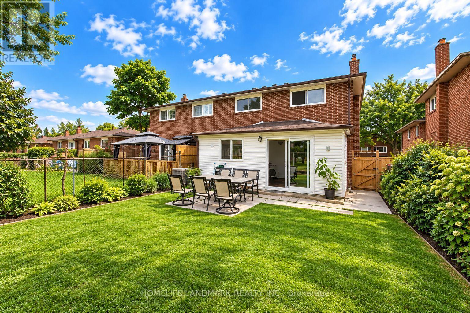 2419 Cashmere Avenue, Mississauga, Ontario  L5B 2M7 - Photo 2 - W13748060