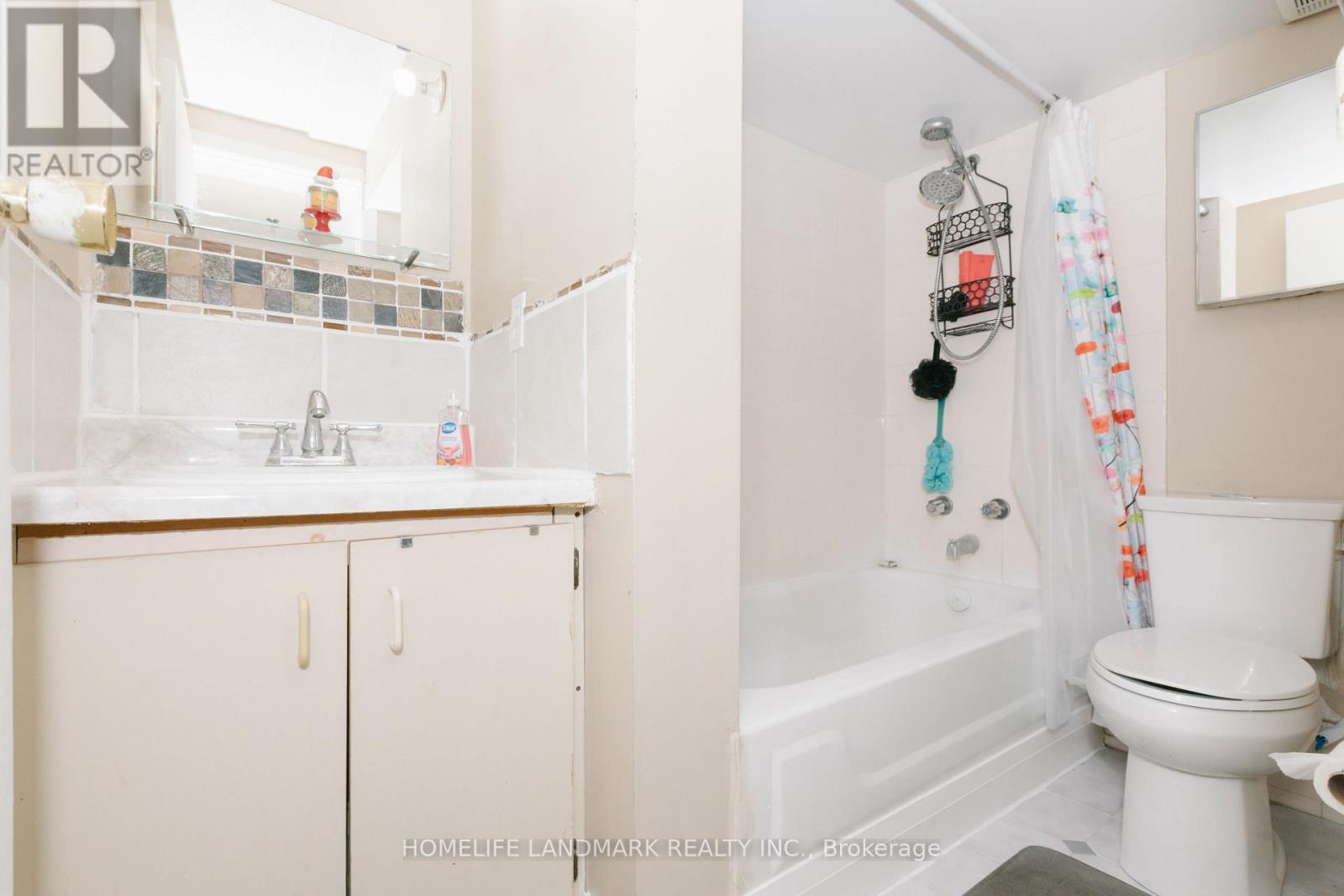 2419 Cashmere Avenue, Mississauga, Ontario  L5B 2M7 - Photo 29 - W13748060