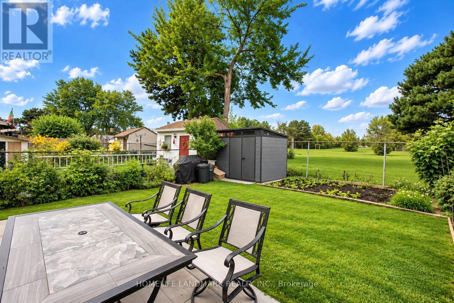 2419 Cashmere Avenue, Mississauga, Ontario  L5B 2M7 - Photo 3 - W13748060