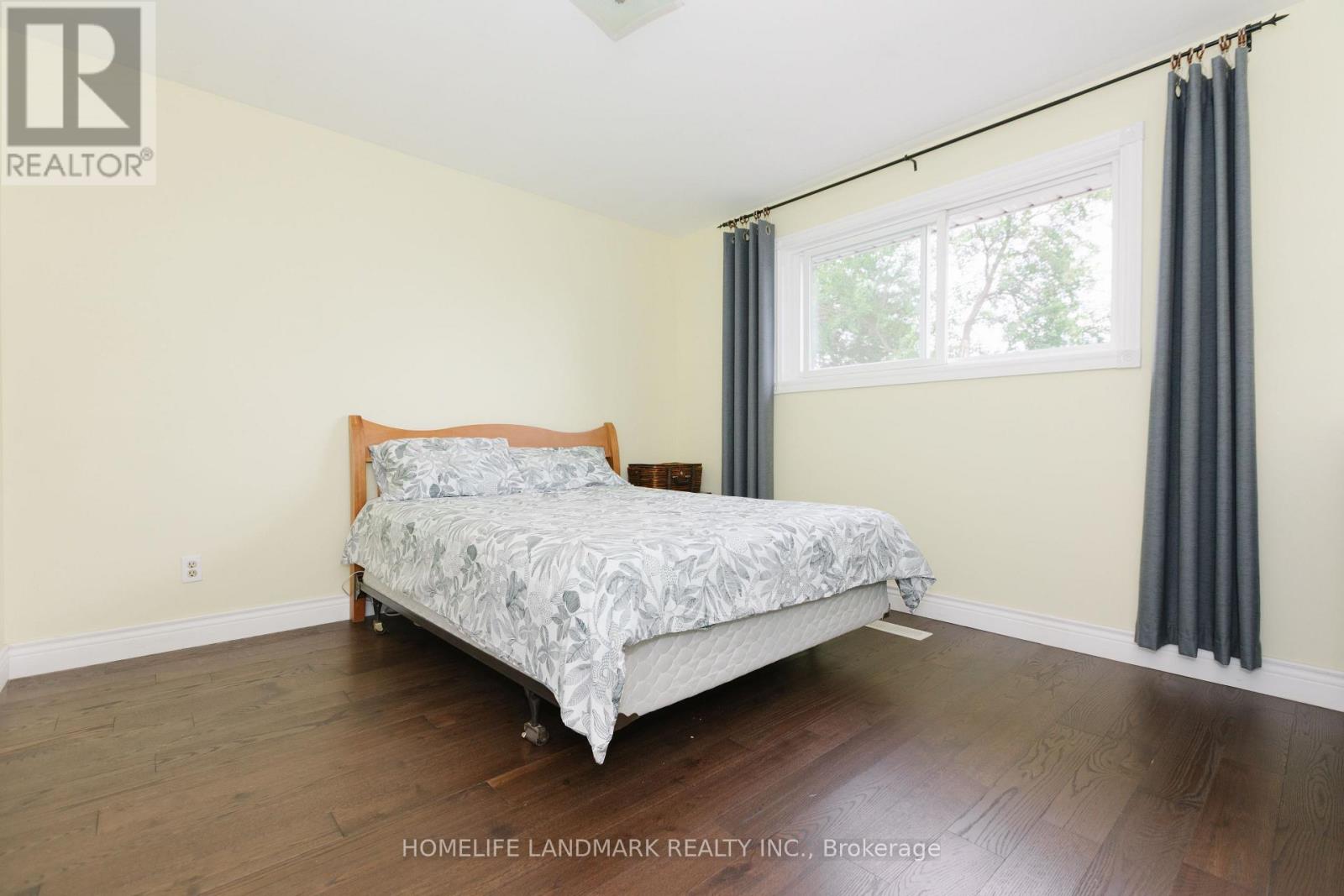 2419 Cashmere Avenue, Mississauga, Ontario  L5B 2M7 - Photo 9 - W13748060