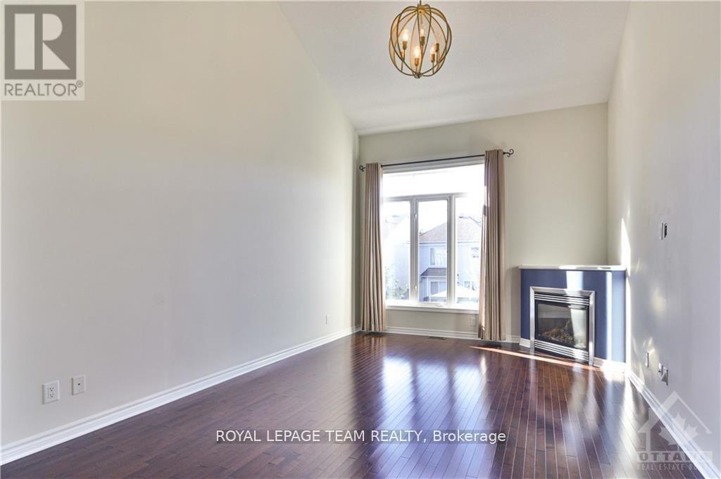 252 Tandalee Crescent, Ottawa, Ontario  K2M 0A1 - Photo 12 - X13748082
