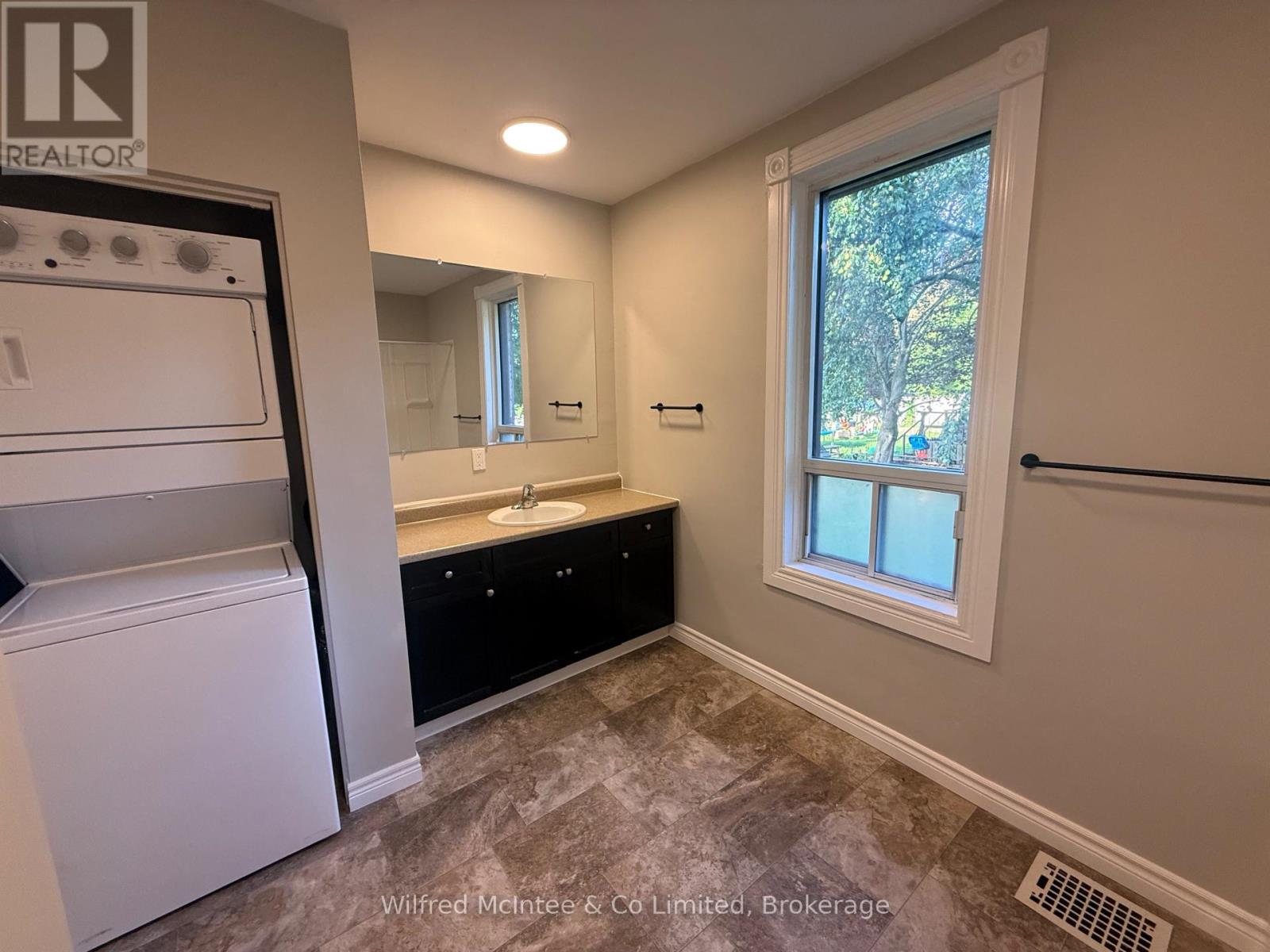470 11th Street, Hanover, Ontario  N4N 1T1 - Photo 6 - X13656076