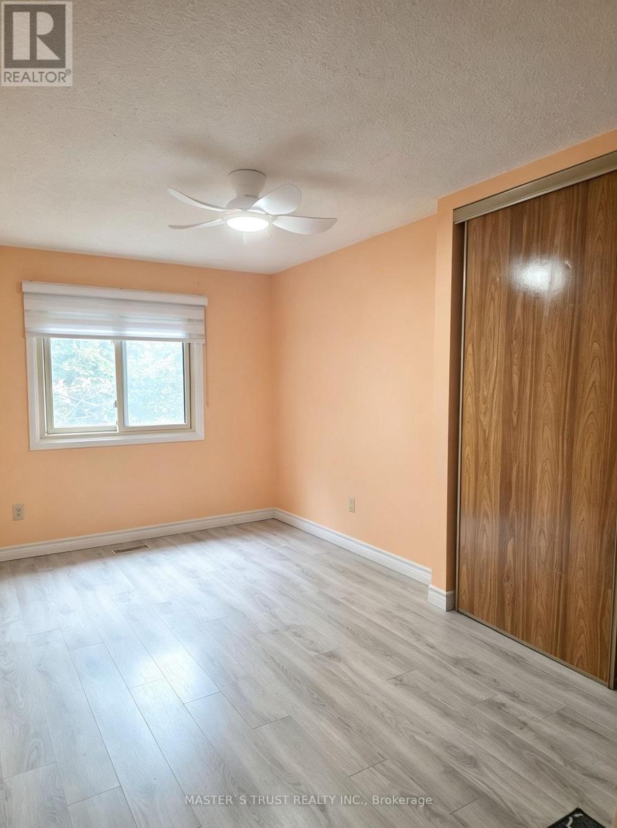 22 O'halloran Crescent, Toronto, Ontario  M1V 2C3 - Photo 19 - E13748068