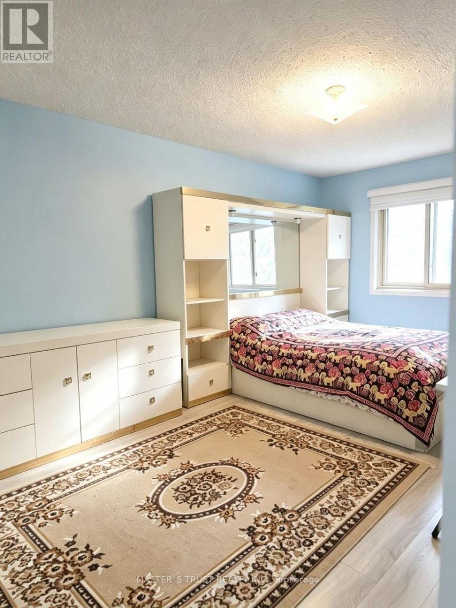 22 O'halloran Crescent, Toronto, Ontario  M1V 2C3 - Photo 21 - E13748068
