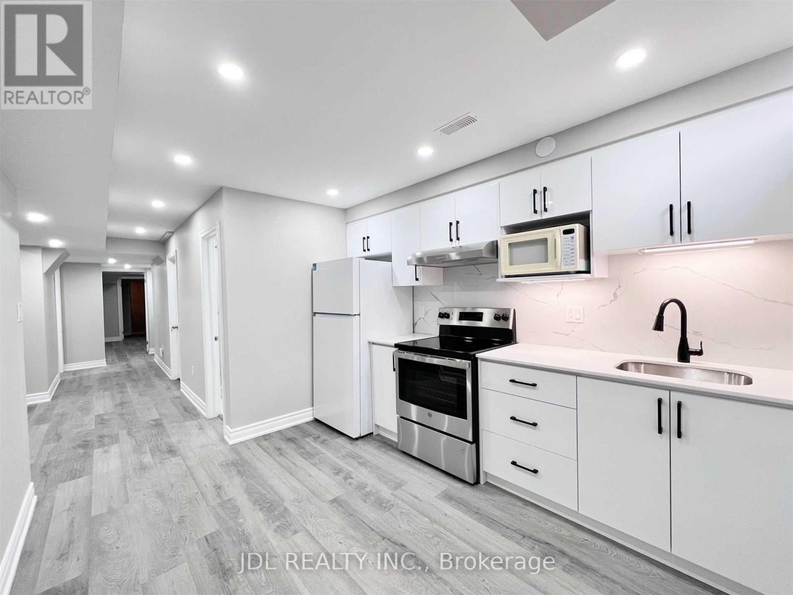 Bsmt - 43 Portage Avenue, Richmond Hill, Ontario  L4E 2Z5 - Photo 4 - N13748076