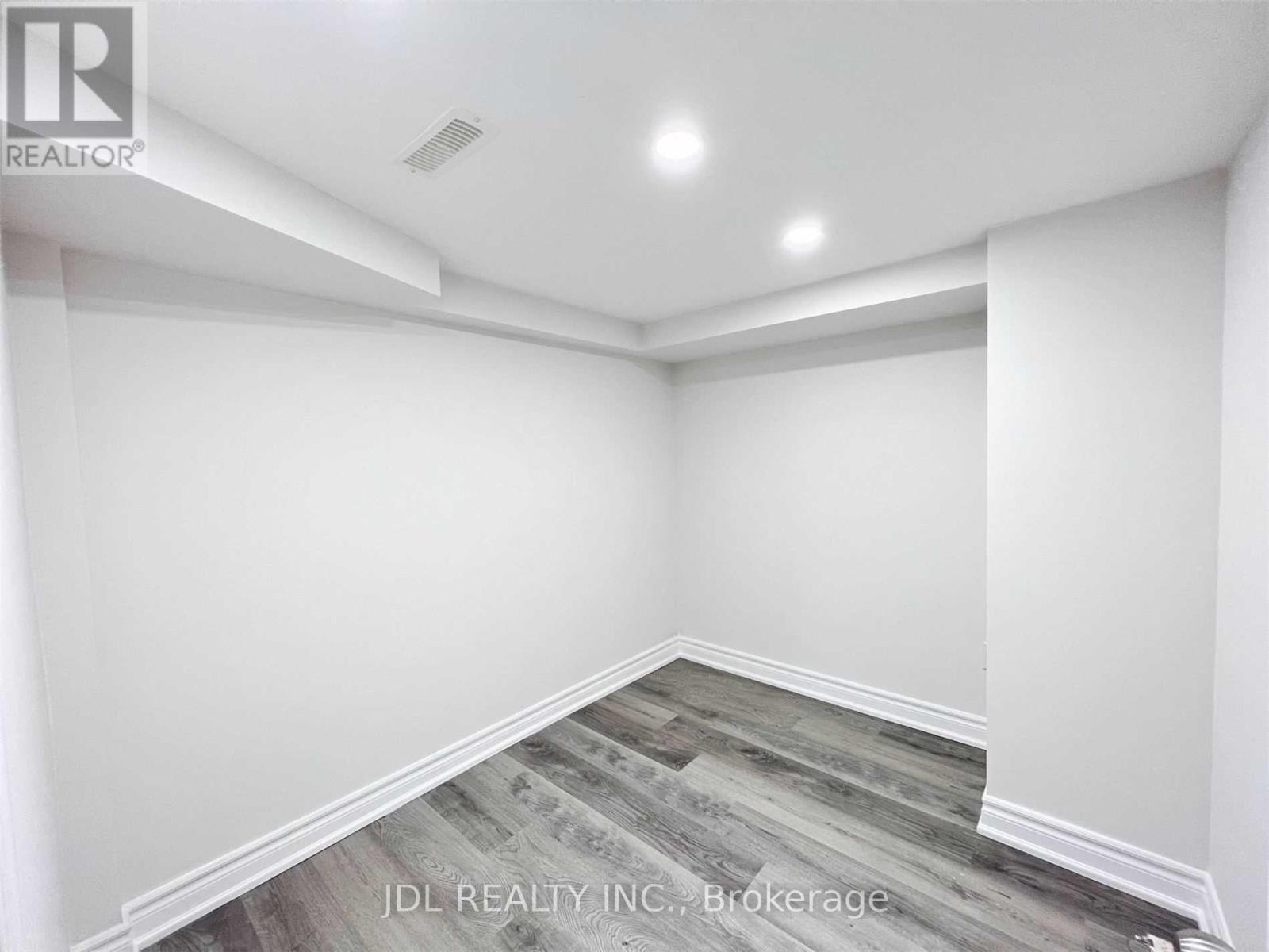 Bsmt - 43 Portage Avenue, Richmond Hill, Ontario  L4E 2Z5 - Photo 9 - N13748076