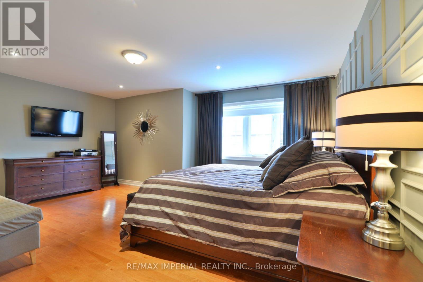 11 Candlelight Drive, Richmond Hill, Ontario  L4E 5E4 - Photo 10 - N13748088