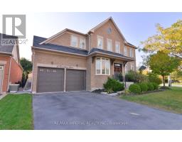 11 CANDLELIGHT DRIVE, Richmond Hill, Ontario