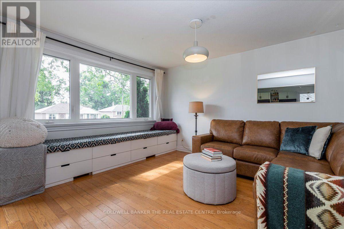 18 Agnes Street, Barrie, Ontario  L4M 2S2 - Photo 27 - S13748086