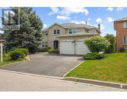 10 WHITMORE COURT, Brampton, Ontario