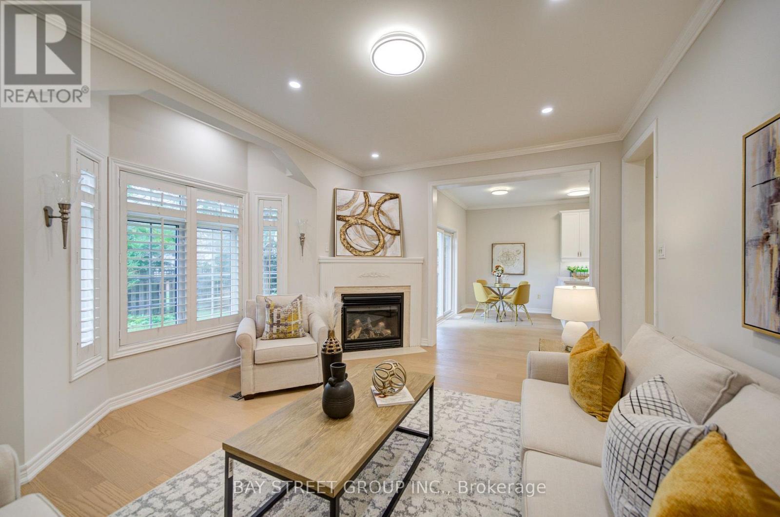2422 Hertfordshire Way, Oakville, Ontario  L6H 7M5 - Photo 11 - W13748070