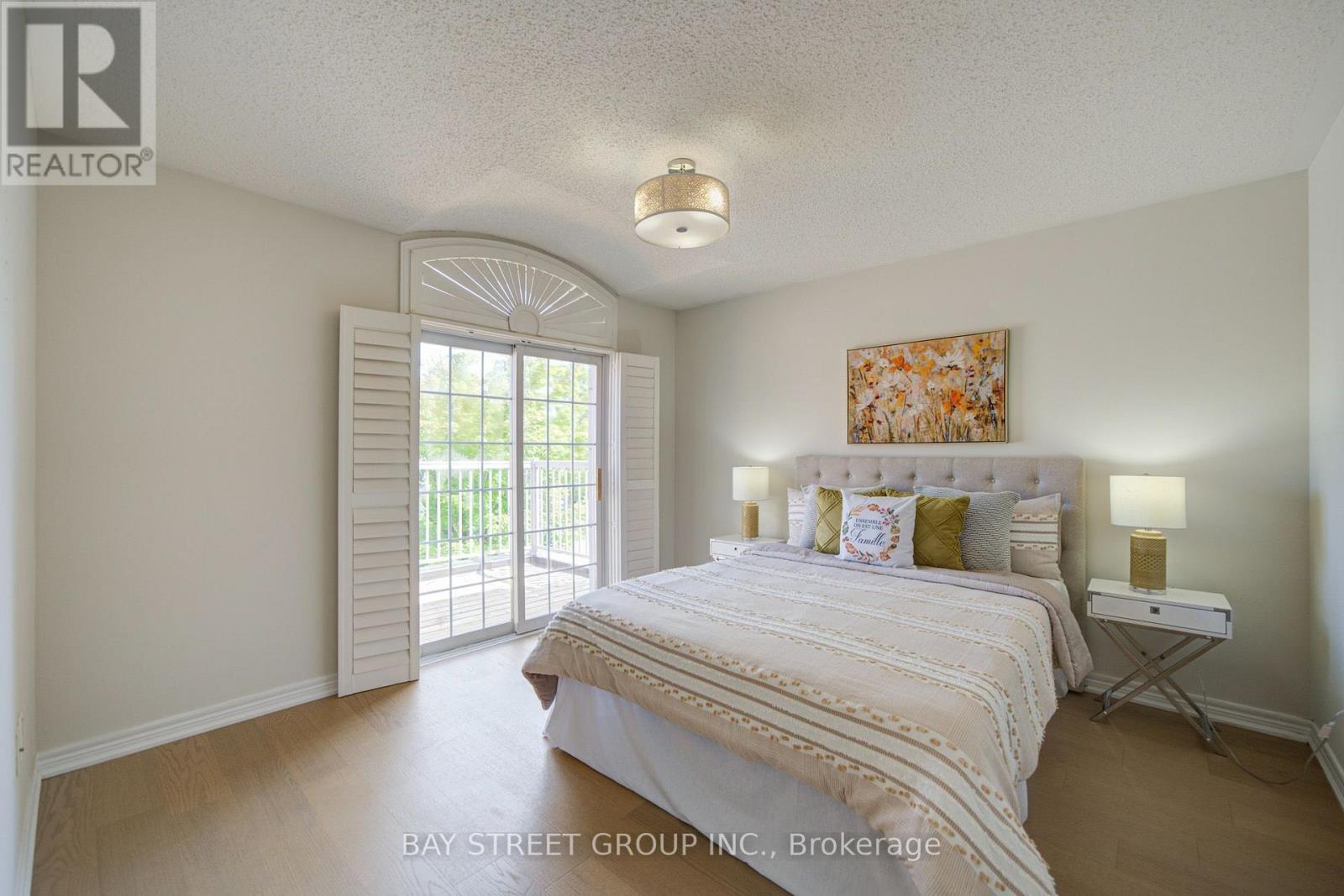 2422 Hertfordshire Way, Oakville, Ontario  L6H 7M5 - Photo 32 - W13748070