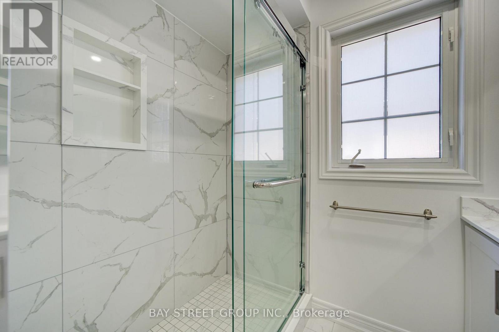 2422 Hertfordshire Way, Oakville, Ontario  L6H 7M5 - Photo 42 - W13748070