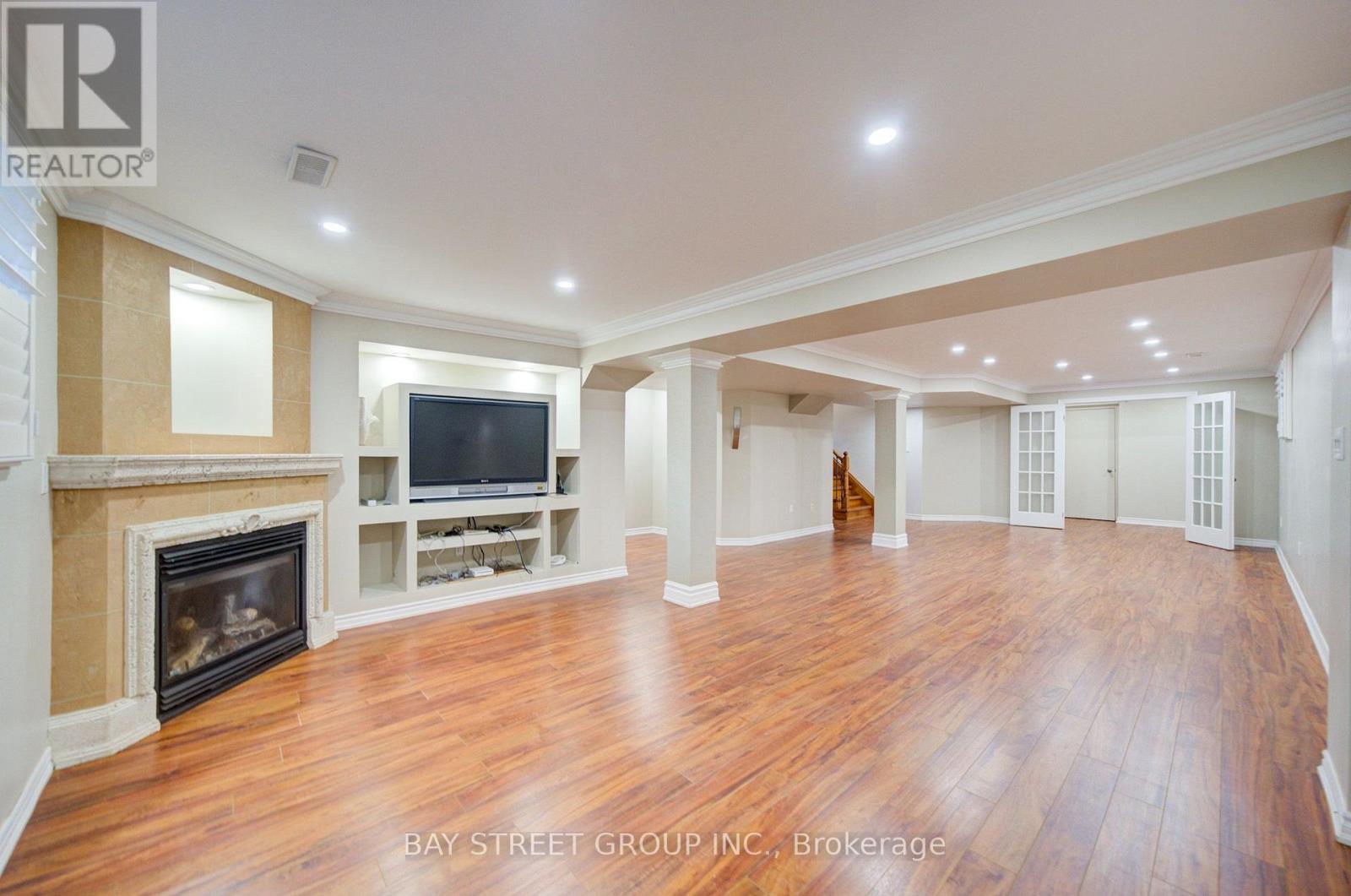2422 Hertfordshire Way, Oakville, Ontario  L6H 7M5 - Photo 43 - W13748070