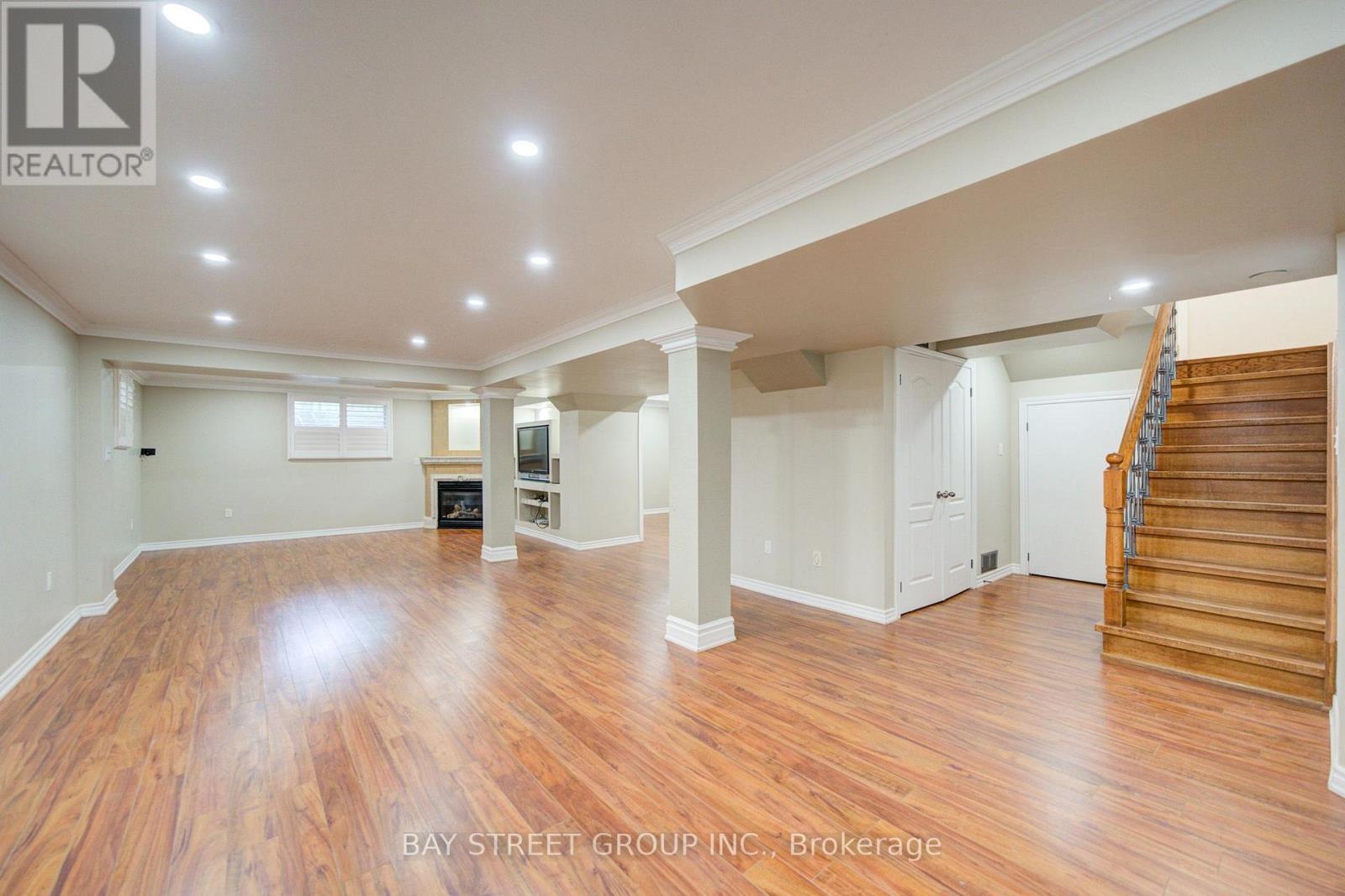 2422 Hertfordshire Way, Oakville, Ontario  L6H 7M5 - Photo 44 - W13748070