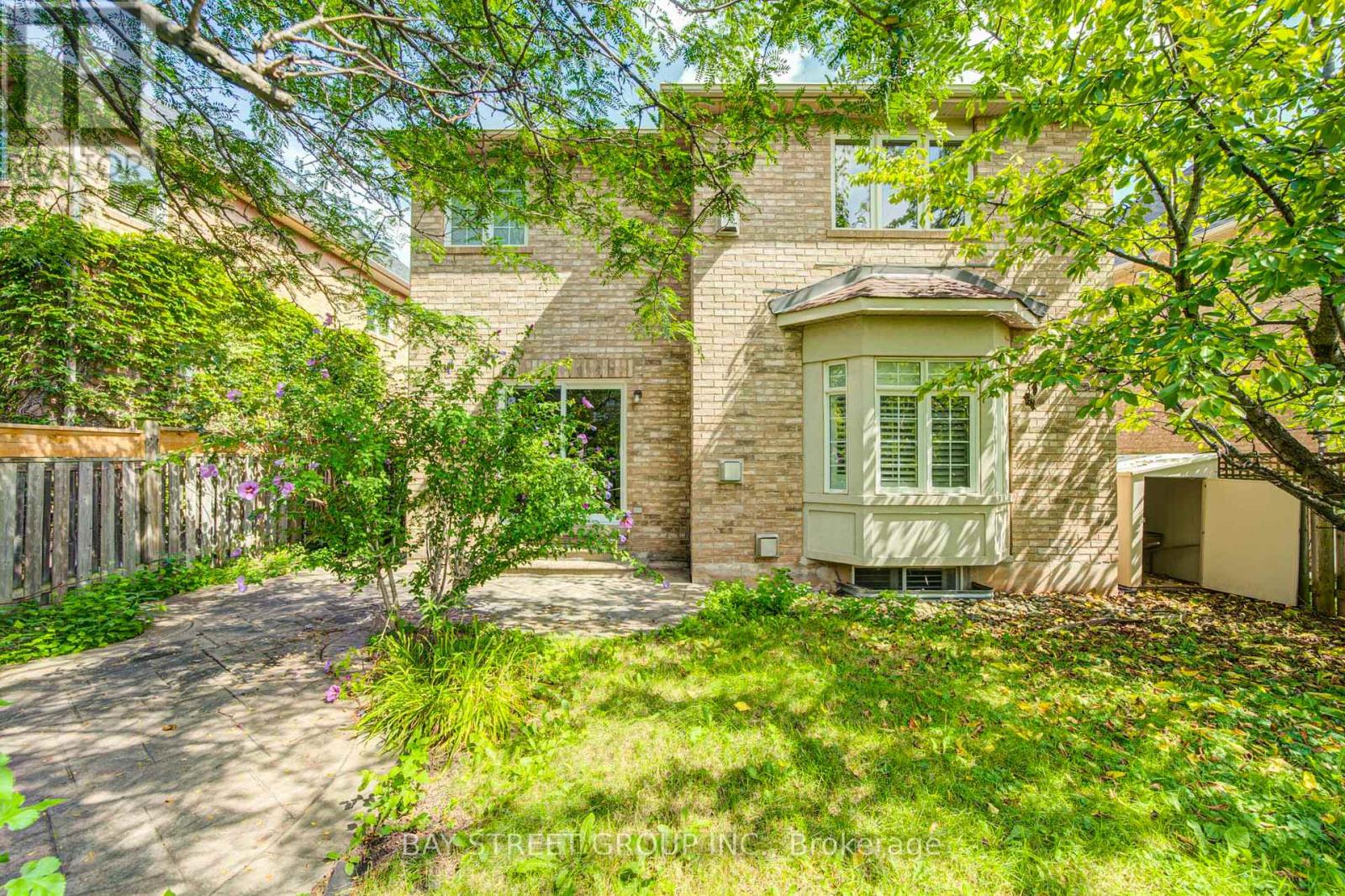 2422 Hertfordshire Way, Oakville, Ontario  L6H 7M5 - Photo 49 - W13748070