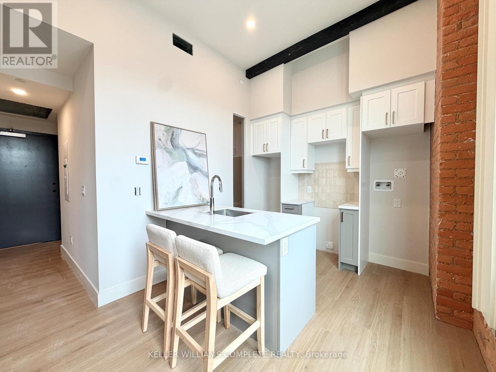 211 - 56 York Boulevard, Hamilton, Ontario  L8R 0A2 - Photo 4 - X13729806