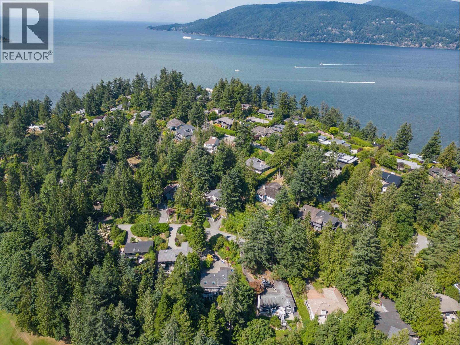 6240 St. Georges Avenue, West Vancouver, British Columbia  V7W 1Z7 - Photo 35 - R3161407