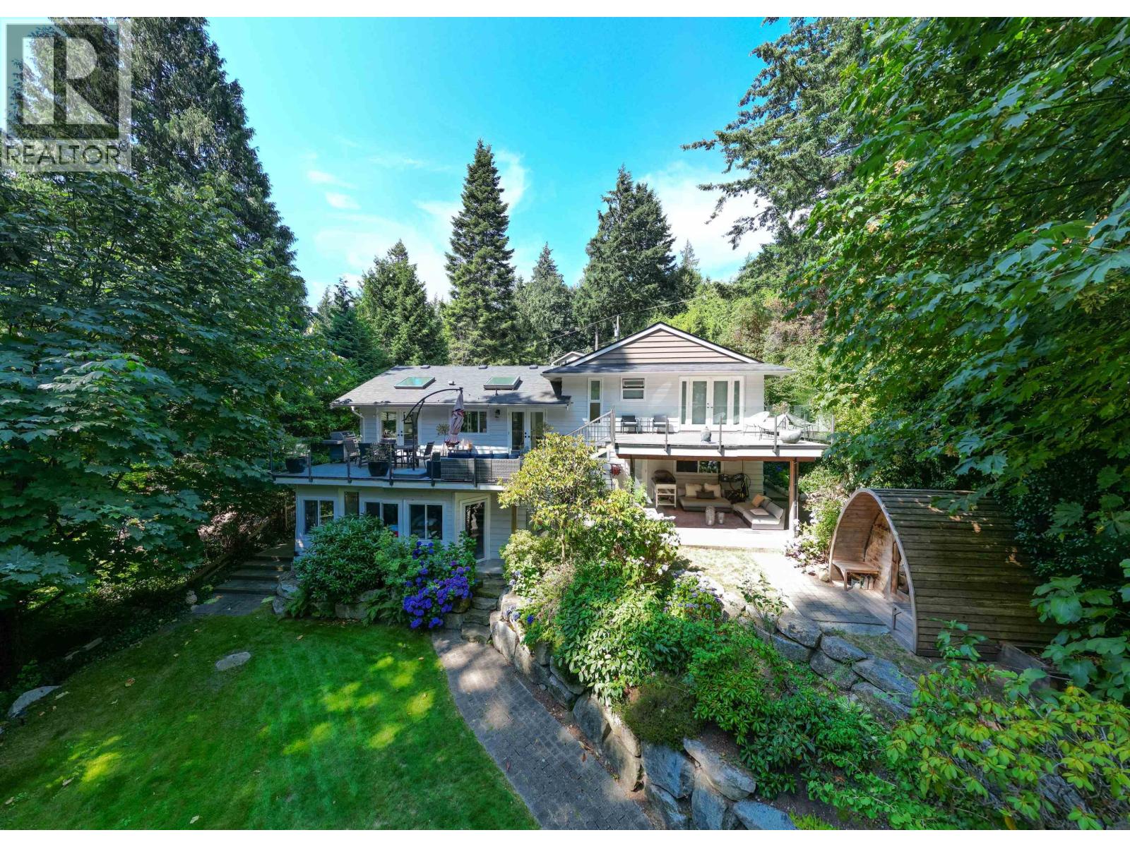 6240 St. Georges Avenue, West Vancouver, British Columbia  V7W 1Z7 - Photo 1 - R3161407