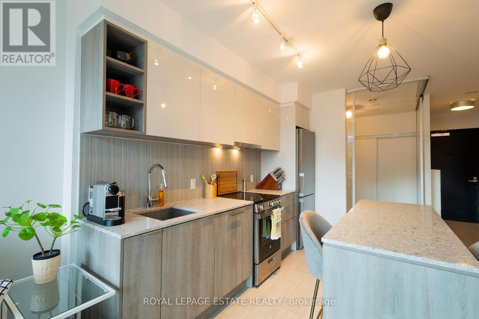 657 - 31 Tippett Road, Toronto, Ontario  M3H 0C8 - Photo 14 - C13748092
