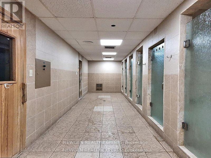 #910 - 7 Concorde Place, Toronto, Ontario  M3C 3N4 - Photo 15 - C13748094