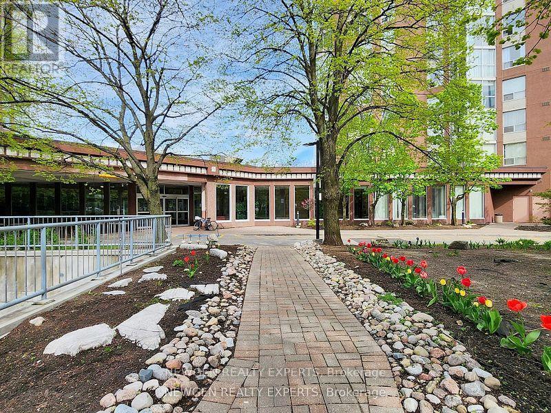 #910 - 7 Concorde Place, Toronto, Ontario  M3C 3N4 - Photo 18 - C13748094