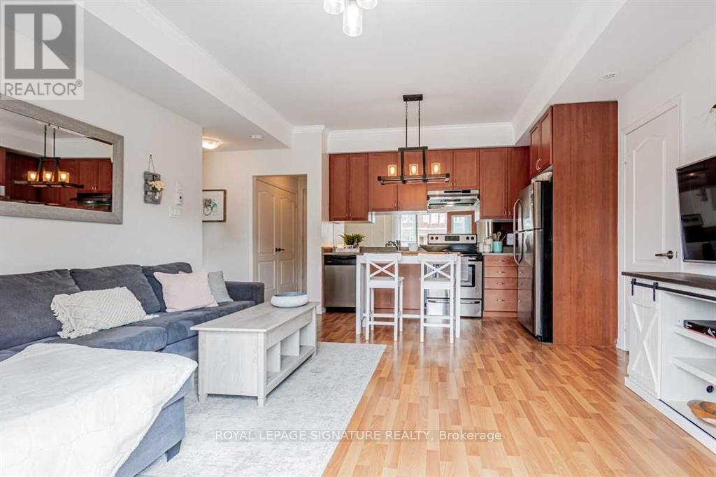 2 - 261 John Way W, Aurora, Ontario  L4G 0S8 - Photo 4 - N13748104