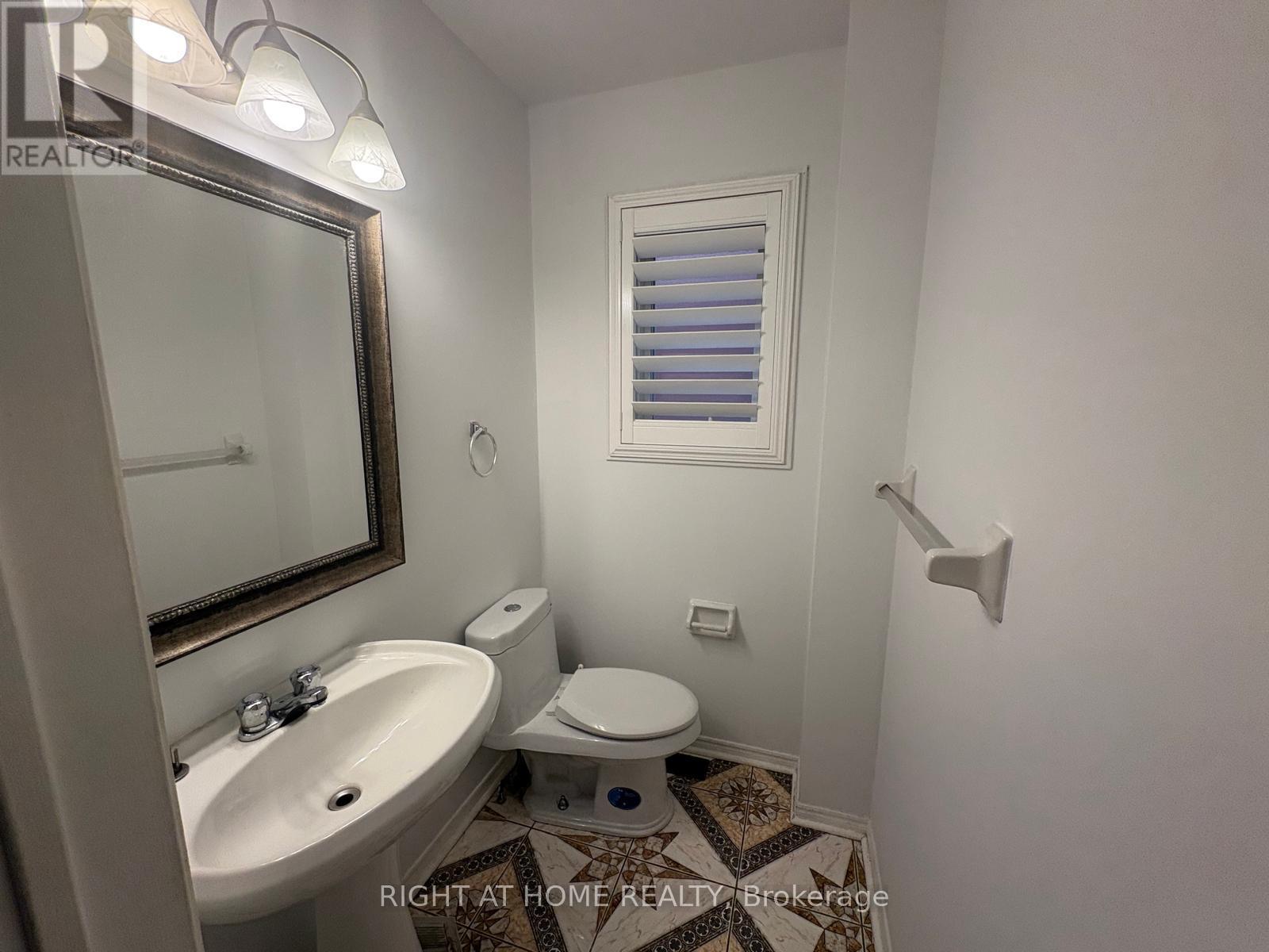 55 Sunley Crescent, Brampton, Ontario  L6Y 5B8 - Photo 10 - W13748108