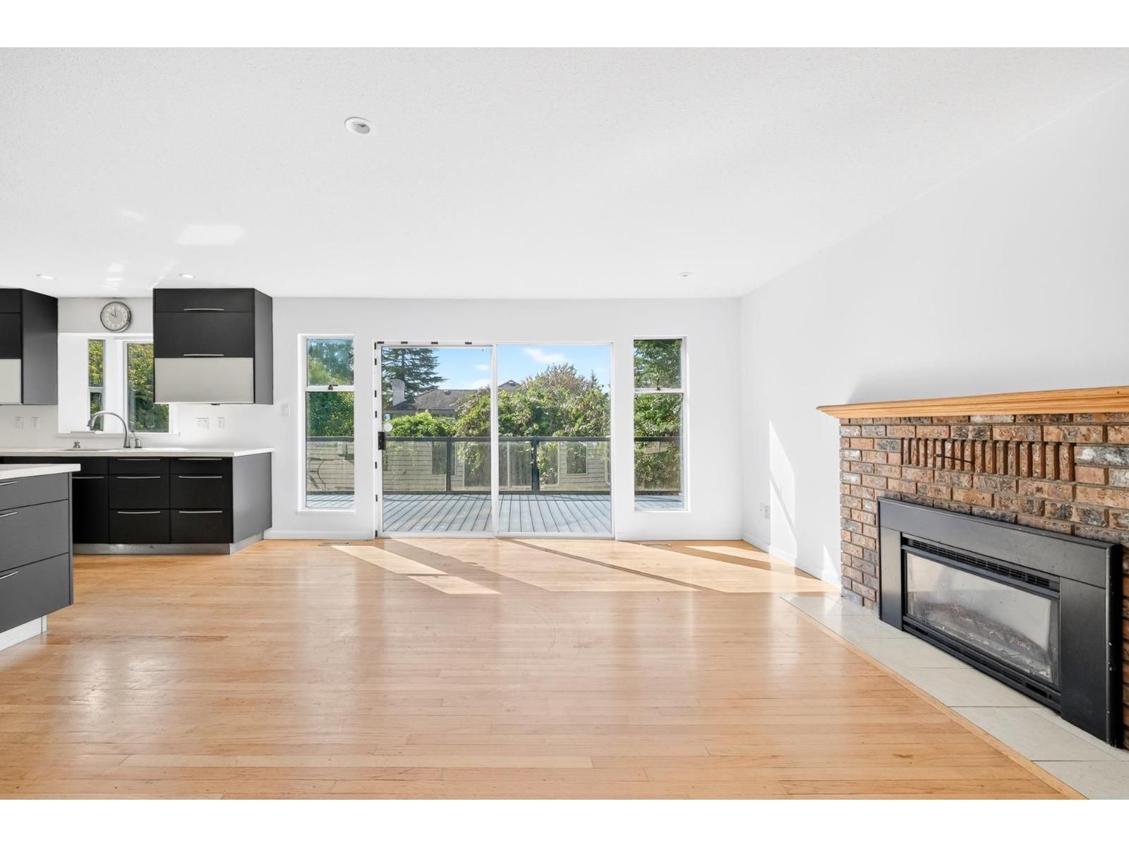 16290 78a Avenue, Surrey, British Columbia  V4N 0M8 - Photo 5 - R3161592