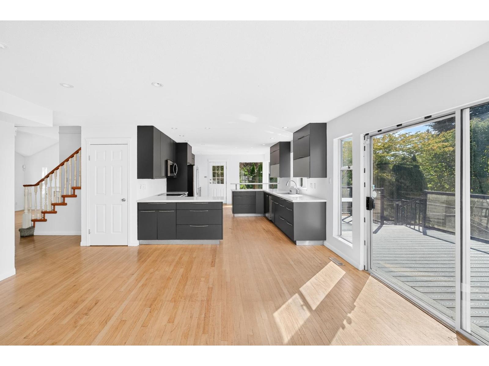 16290 78a Avenue, Surrey, British Columbia  V4N 0M8 - Photo 7 - R3161592