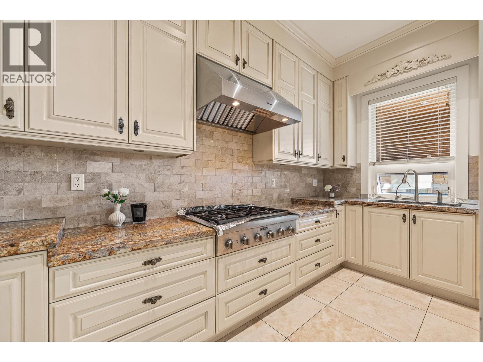 6260 Chatsworth Road, Richmond, British Columbia  V7C 3S3 - Photo 13 - R3161256