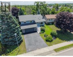 16 CEDARTREE LANE, Kawartha Lakes, Ontario