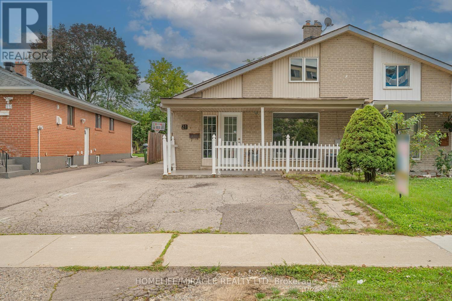 21 Sanagan Road, Toronto, Ontario  M9V 1R7 - Photo 2 - W13746904
