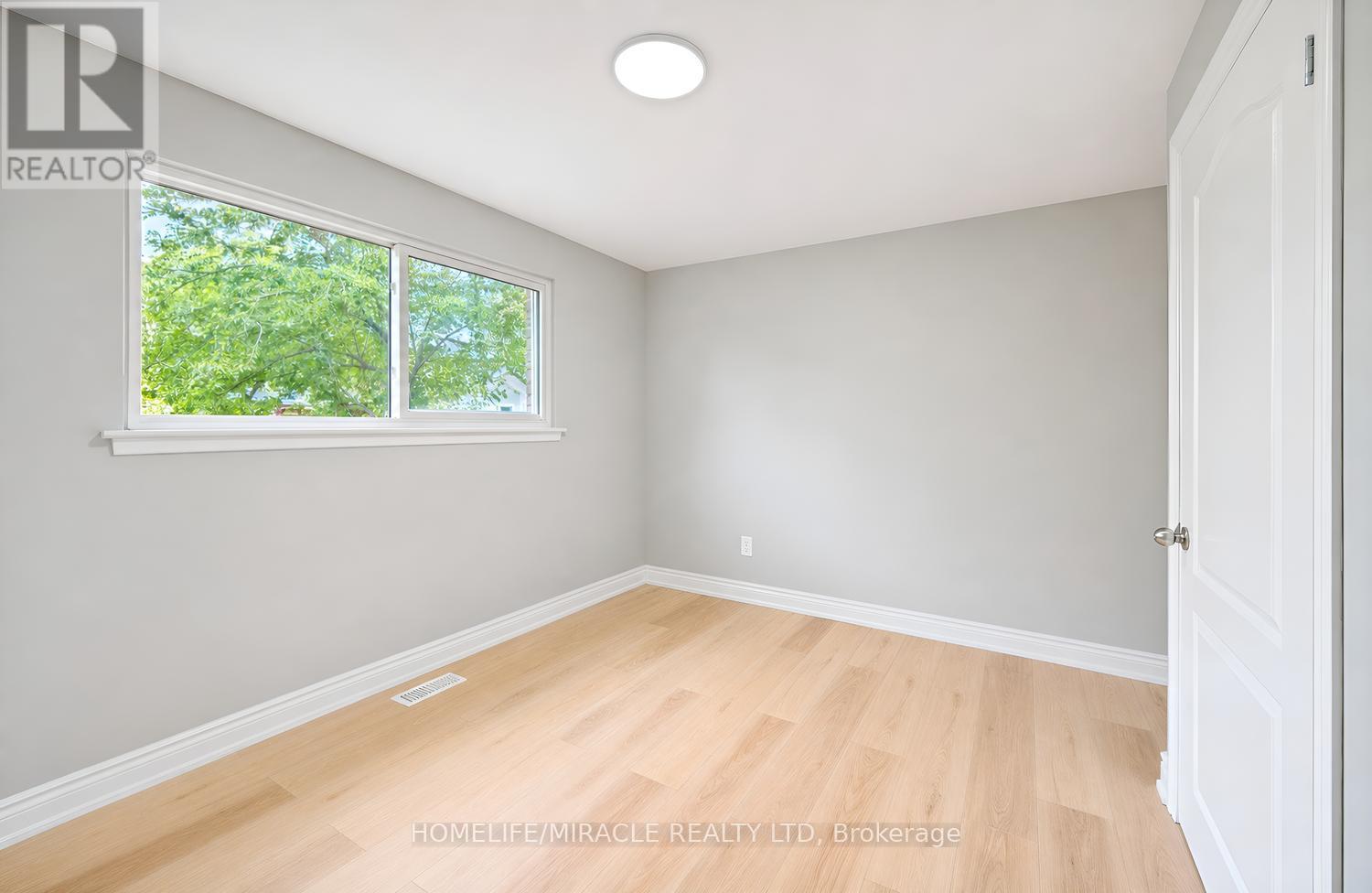21 Sanagan Road, Toronto, Ontario  M9V 1R7 - Photo 21 - W13746904