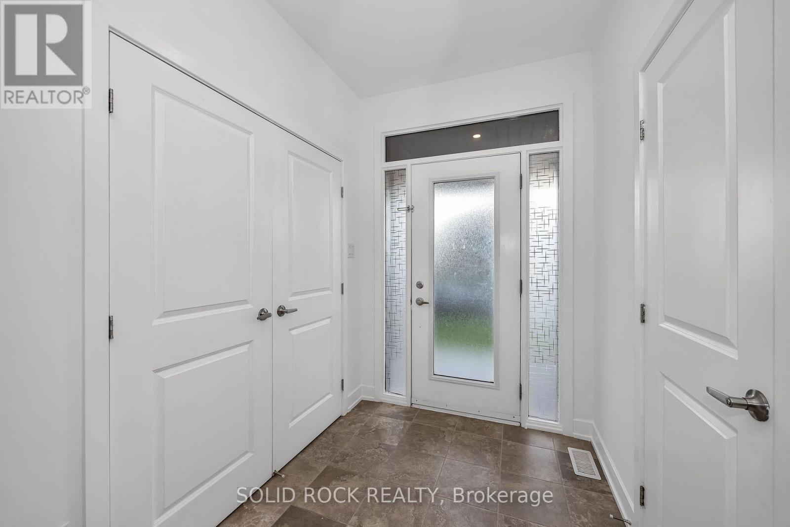 859 Solarium Avenue E, Ottawa, Ontario  K4M 0H1 - Photo 4 - X13747986