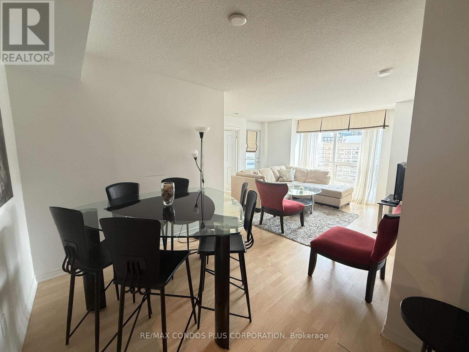 1402 - 761 Bay Street, Toronto, Ontario  M5G 2R2 - Photo 5 - C13748134