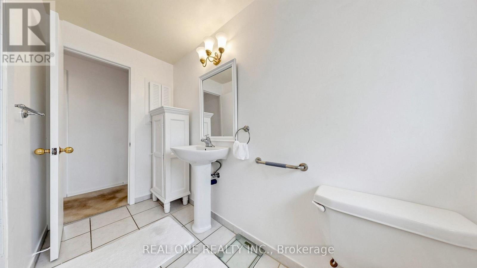 19 Nymark Avenue, Toronto, Ontario  M2J 2G8 - Photo 26 - C13748164